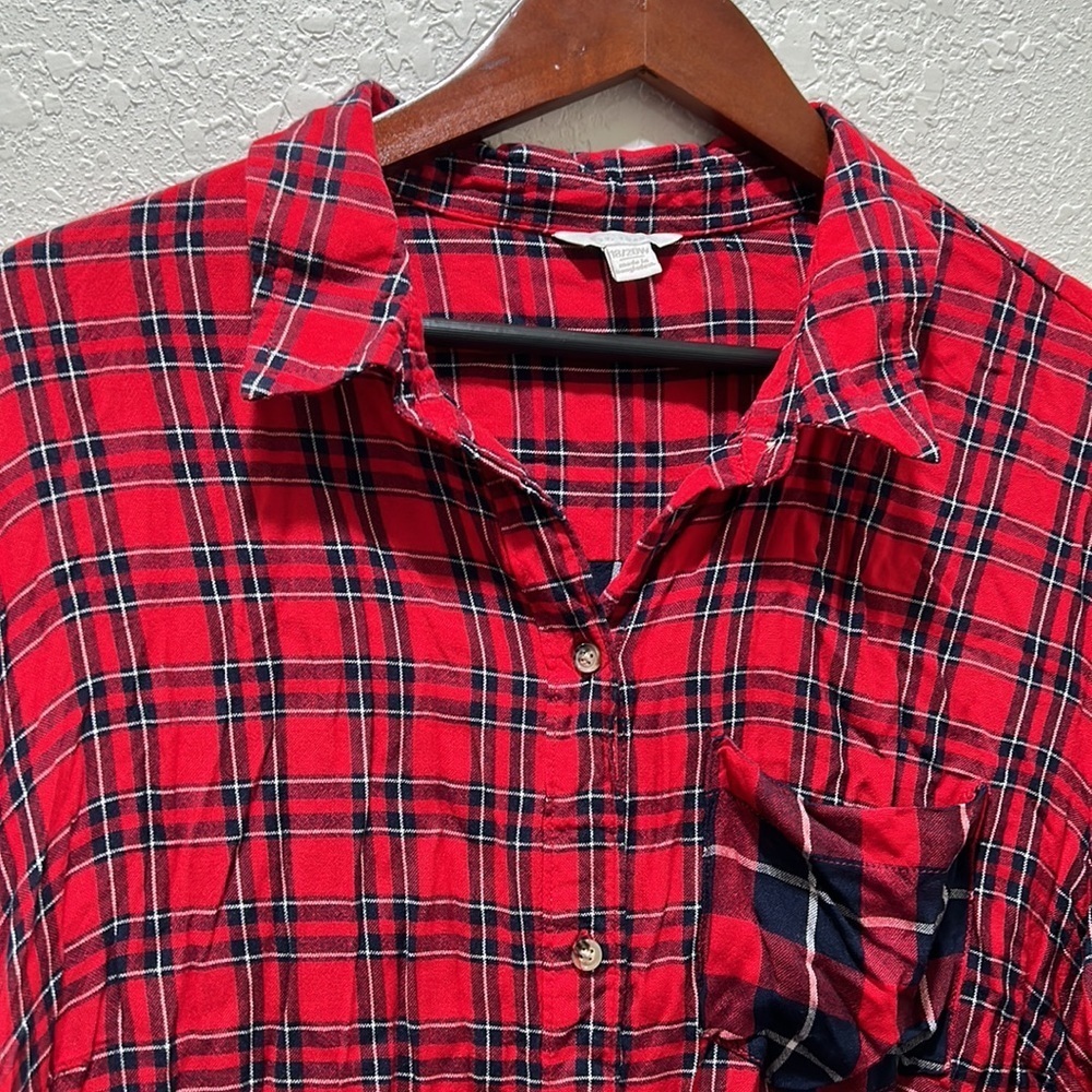 EST 1946 women’s long sleeve shirt size 18/20W GUC - Picture 5 of 8